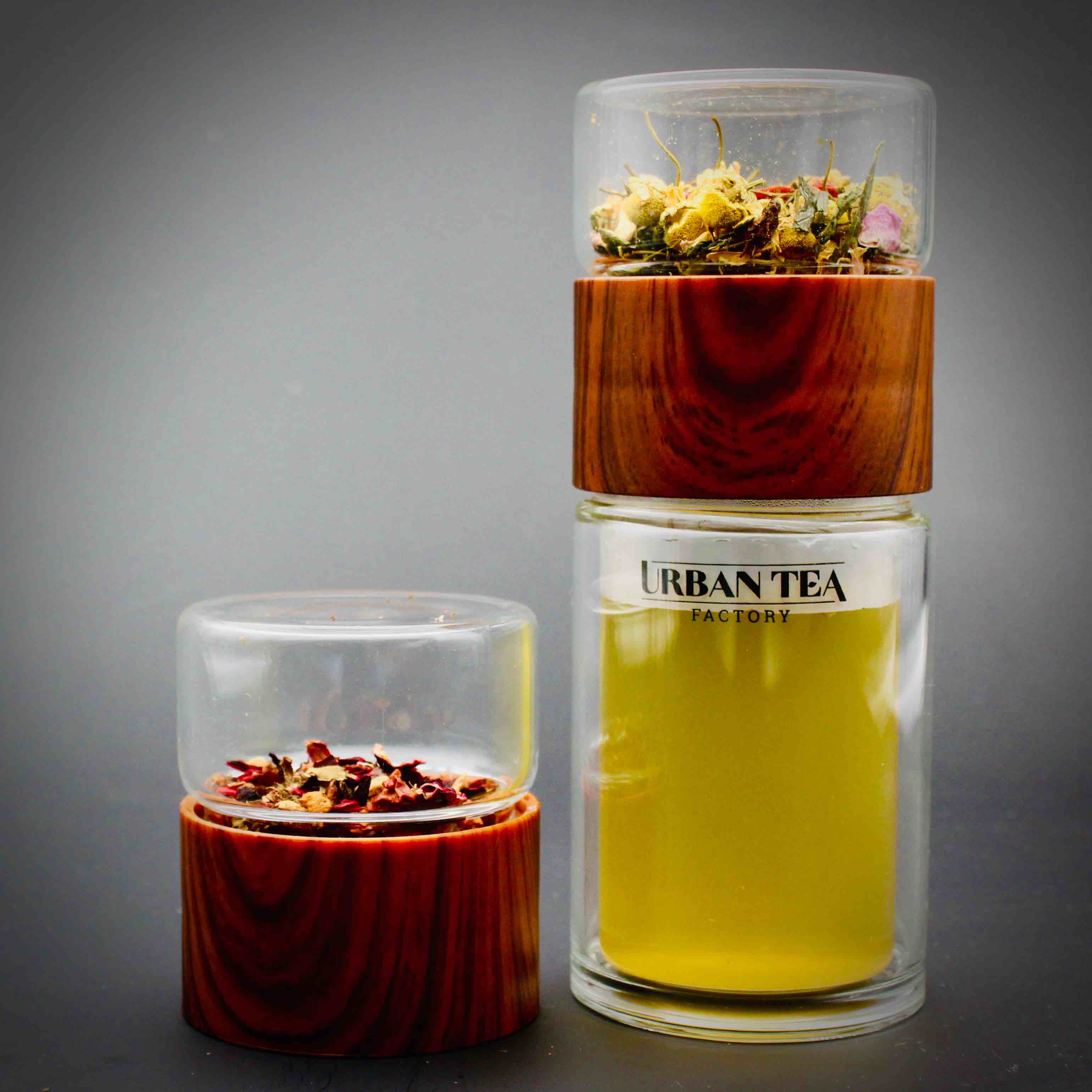 Tea Infuser - Doppelwandige Thermo-Glas-Teeflasche - Holzoptik - Kunststoff