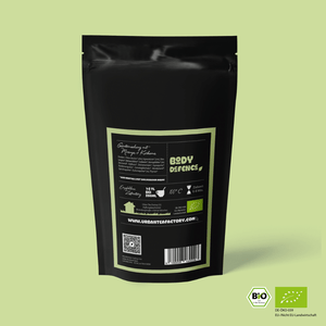 
                  
                    Body Defence - Grünteemischung mit Moringa & Kurkuma - 90g - Bio
                  
                